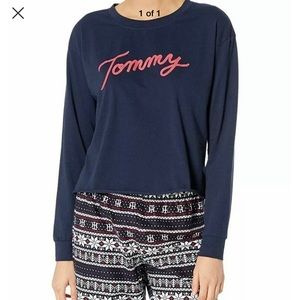 Tommy Hilfiger Women’s Flannel Snowflake Pajamas